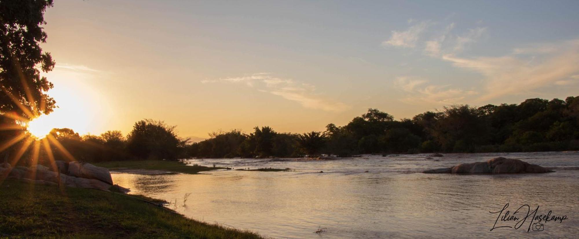 Hasekamp Family Bush Lodge โฮดสปรูท ภายนอก รูปภาพ